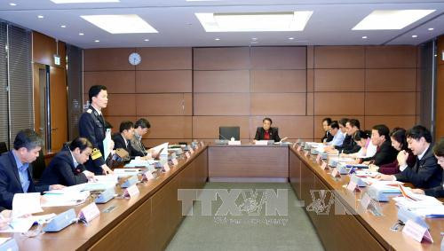 越南第十四届国会第二次会议:为企业和人民营造更加宽松便捷的营商环境 ảnh 1 越南第十四届国会第二次会议:为企业和人民营造更加宽松便捷的营商环境 ảnh 1