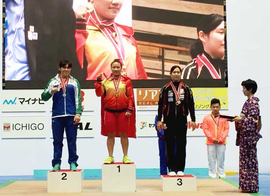 2016年亚洲青年暨青少年举重锦标赛：越南队共获17枚金牌 ảnh 1