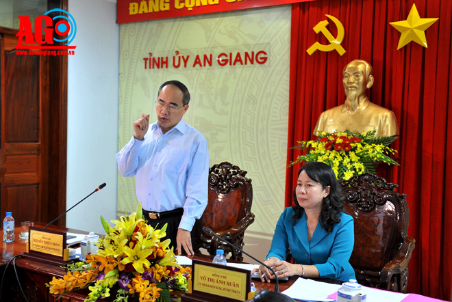 越南祖国阵线中央委员会主席阮善仁赴安江省调研 ảnh 1 越南祖国阵线中央委员会主席阮善仁赴安江省调研 ảnh 1