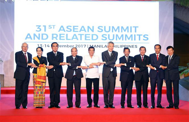 政府总理阮春福出席第31届东盟峰会系列活动 （组图） ảnh 1