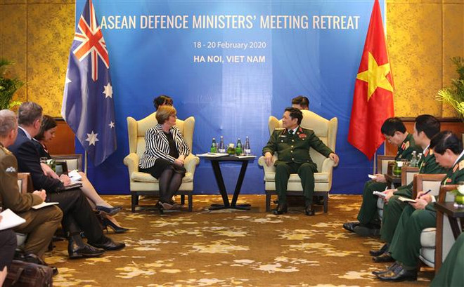 越南国防部长吴春历大将会见澳大利亚国防部长琳达·雷诺兹 ảnh 1 越南国防部长吴春历大将会见澳大利亚国防部长琳达·雷诺兹 ảnh 1