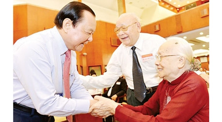 全国各地举行多项活动庆祝越南国会首届普选70周年 ảnh 1 全国各地举行多项活动庆祝越南国会首届普选70周年 ảnh 1