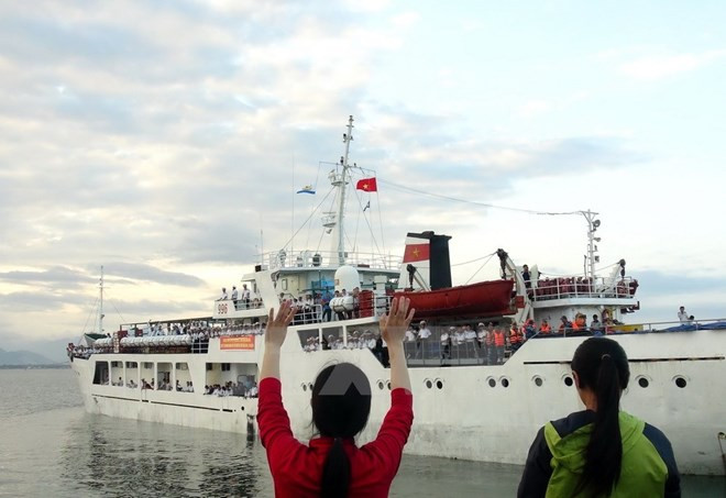 向长沙岛县军民送去温暖 ảnh 1 向长沙岛县军民送去温暖 ảnh 1