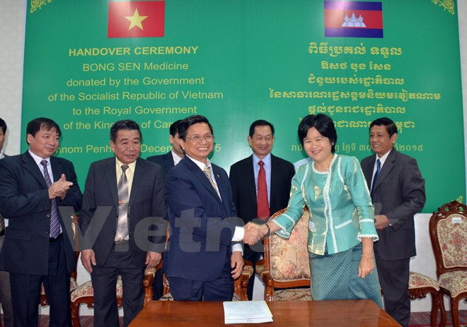 越南向柬埔寨赠送一批戒毒药品 ảnh 1 越南向柬埔寨赠送一批戒毒药品 ảnh 1