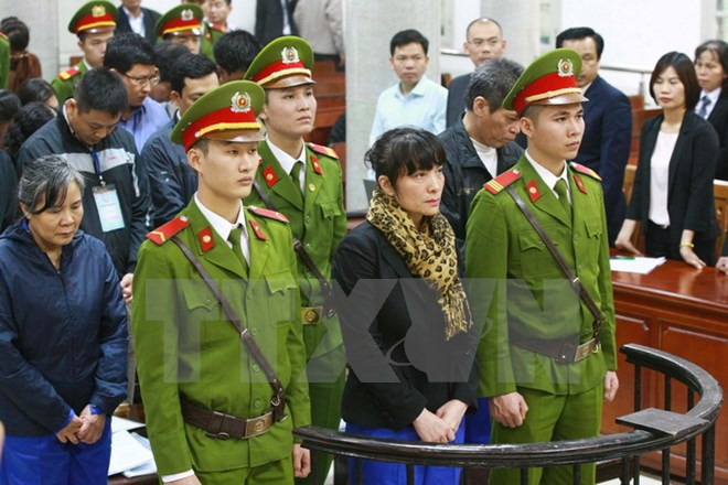 河内法院对Agribank河内南边分行腐败案作出宣判18名被告人获刑 ảnh 1 河内法院对Agribank河内南边分行腐败案作出宣判18名被告人获刑 ảnh 1