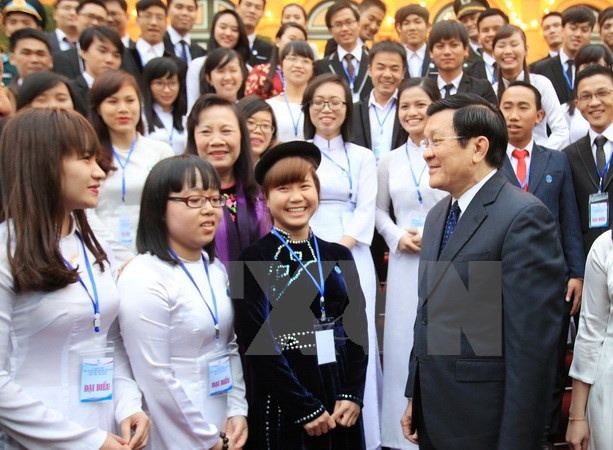 “正月之星”和“五好学生”等奖项在河内颁奖 ảnh 2 “正月之星”和“五好学生”等奖项在河内颁奖 ảnh 2