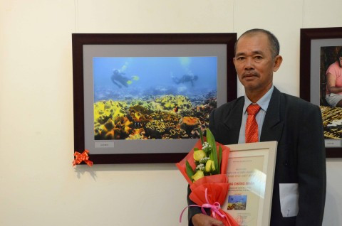 “探索越南”摄影作品展在河内市举行 ảnh 1