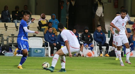 亚洲U23足球青年锦标赛决赛圈热身赛:越南队以1比2输给也门队 ảnh 1 亚洲U23足球青年锦标赛决赛圈热身赛:越南队以1比2输给也门队 ảnh 1
