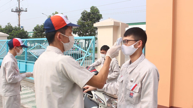 政府副总理武德儋:决不让疫情在各工业区扩散蔓延 ảnh 1 政府副总理武德儋:决不让疫情在各工业区扩散蔓延 ảnh 1