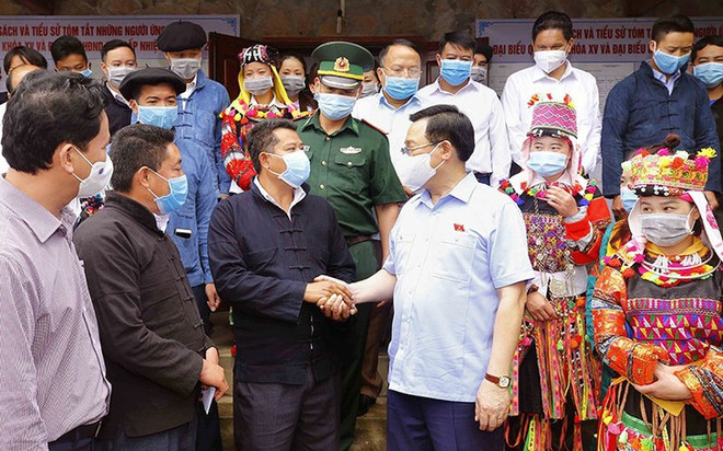 每张选票都体现选民的公心和责任感 ảnh 1 每张选票都体现选民的公心和责任感 ảnh 1