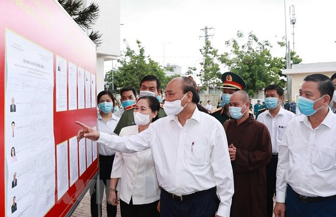 越南国家主席阮春福会见胡志明市霍门县神职人员代表 ảnh 1 越南国家主席阮春福会见胡志明市霍门县神职人员代表 ảnh 1