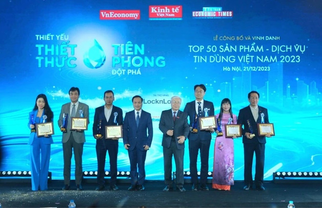 2023 年越南消费者最信赖50 类产品与服务名单出炉 ảnh 1 2023 年越南消费者最信赖50 类产品与服务名单出炉 ảnh 1