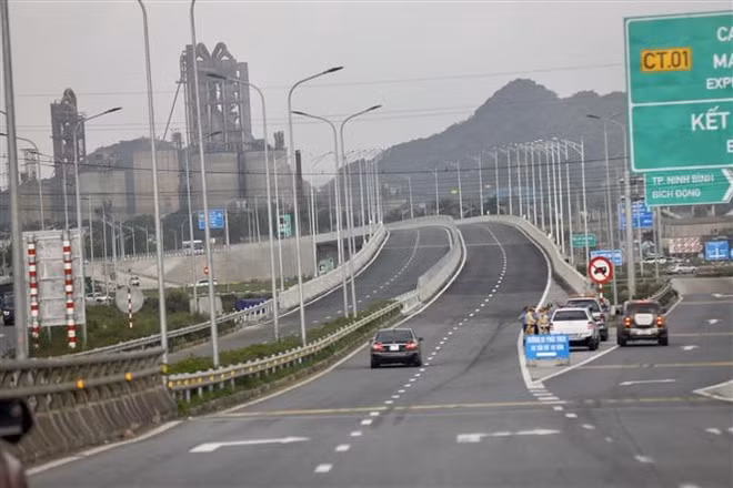 越通社评出2023年国内十大新闻 ảnh 5