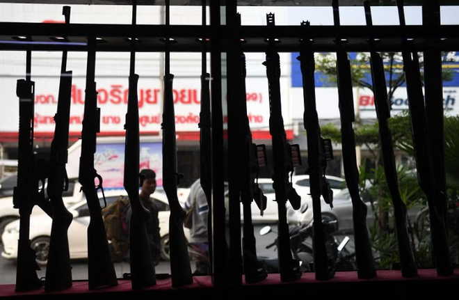 泰国暂停发放枪支许可证一年 ảnh 1 泰国暂停发放枪支许可证一年 ảnh 1