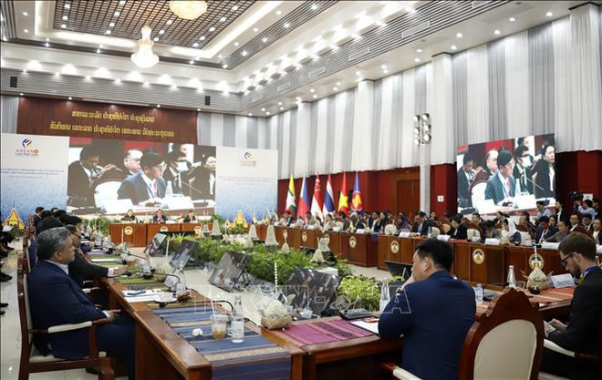 越南出席在老挝举行的东盟金融银行政策对话会 ảnh 1 越南出席在老挝举行的东盟金融银行政策对话会 ảnh 1