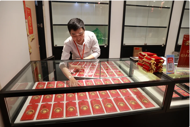 4月4日上午越南国内市场金戒指价格超过7200万越盾 ảnh 1