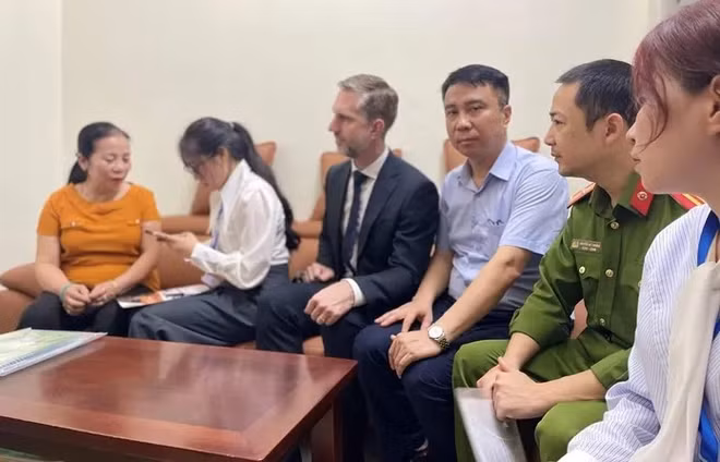 首次收集在越南居民家中住宿的外国人数据 ảnh 1