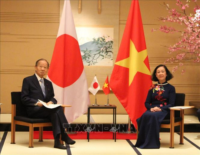 越共中央书记处常务书记张氏梅与日本高层领导人会晤 ảnh 2 越共中央书记处常务书记张氏梅与日本高层领导人会晤 ảnh 2