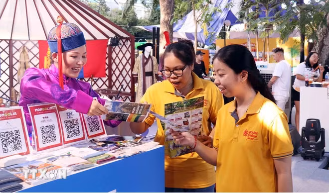 蒙古在胡志明市举行旅游促进活动 ảnh 1