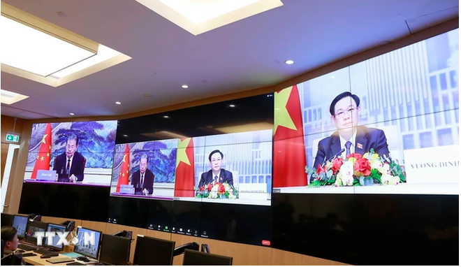 越南驻华大使范星梅:国会主席王廷惠访华对越中关系战略定向具有重要意义 ảnh 2 越南驻华大使范星梅:国会主席王廷惠访华对越中关系战略定向具有重要意义 ảnh 2