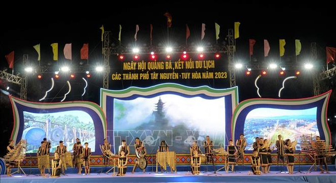 打造西原地区各城市与富安省绥和市之间的跨市旅游路线 ảnh 1 打造西原地区各城市与富安省绥和市之间的跨市旅游路线 ảnh 1