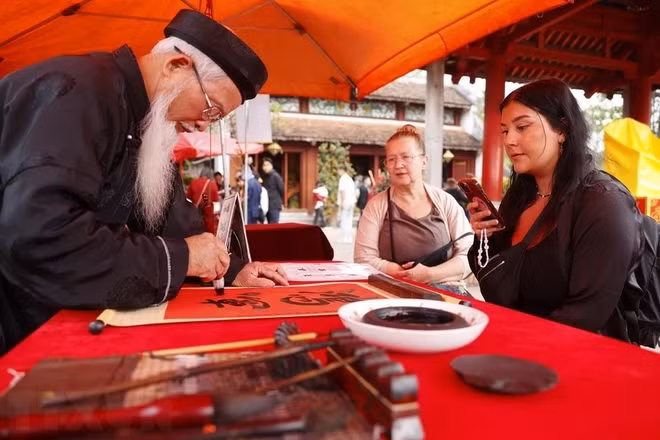 春节期间越南全国接待游客1050万人次 国际游客数量大幅增长 ảnh 2
