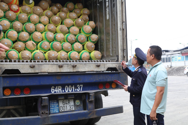 谅山省友谊口岸和新青口岸正式恢复通关 ảnh 1 谅山省友谊口岸和新青口岸正式恢复通关 ảnh 1