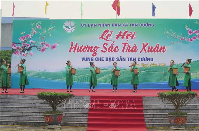 太原省举行2023年“春茶香色——新疆特产茶区”节 ảnh 1 太原省举行2023年“春茶香色——新疆特产茶区”节 ảnh 1
