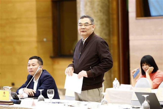 政府新闻发布会：车检中心的违法行为是有组织的腐败案件 ảnh 1