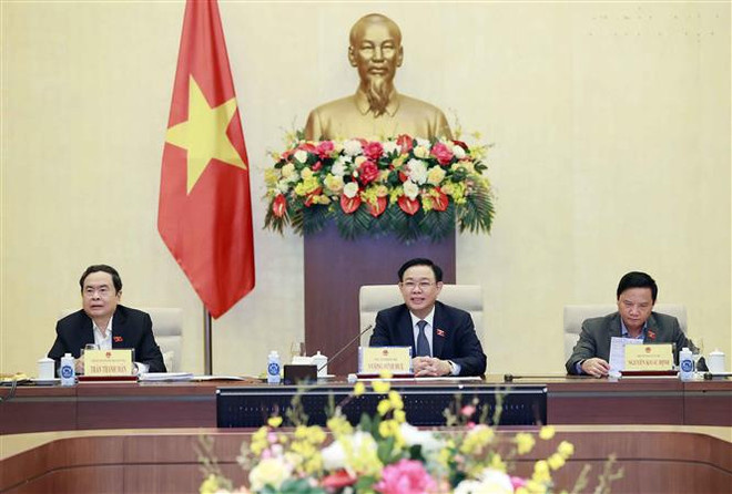 国会主席王廷惠主持召开国会领导人与国会常设机构的工作会议 ảnh 1 国会主席王廷惠主持召开国会领导人与国会常设机构的工作会议 ảnh 1
