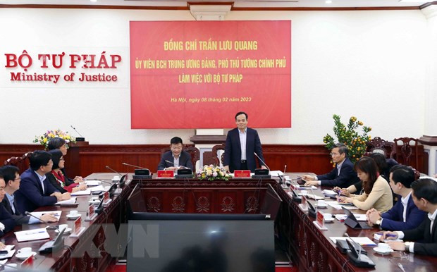 政府副总理陈流光与司法部举行工作会议 ảnh 1 政府副总理陈流光与司法部举行工作会议 ảnh 1