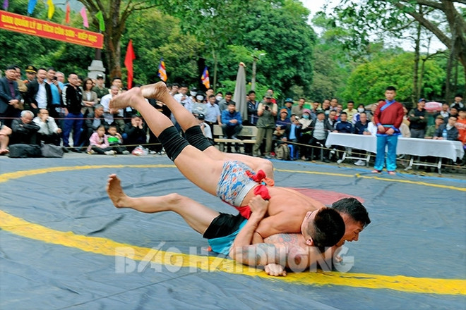 ​ 海阳省2023年摔泥泡节热闹举行 ảnh 1