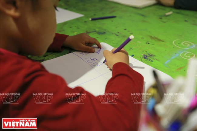 儿童自由创作的捣蛋画室 ảnh 3