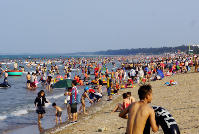 越南南方解放日和五一国际劳动节假期全国接待游客量猛增 ảnh 3 越南南方解放日和五一国际劳动节假期全国接待游客量猛增 ảnh 3