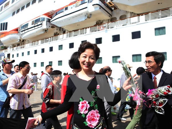 越南南方解放日和五一假期：胡志明市和薄辽省接待国际游客量猛增 ảnh 1