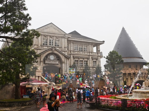 越南南方解放日和五一国际劳动节假期全国接待游客量猛增 ảnh 1 越南南方解放日和五一国际劳动节假期全国接待游客量猛增 ảnh 1