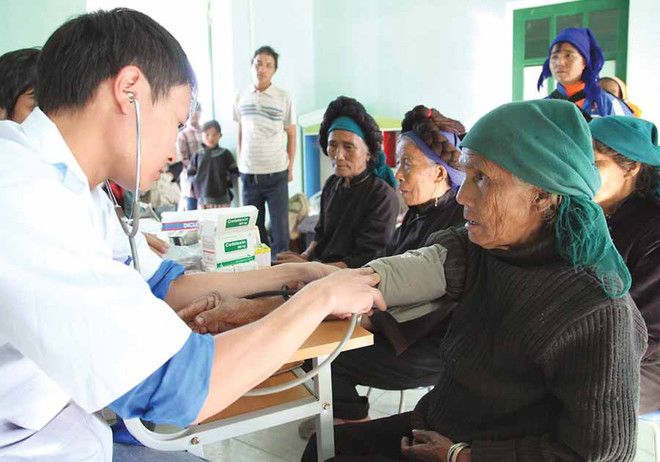 2017年河内市力争确保所有优抚对象均能享受社会救助补助资金 ảnh 1