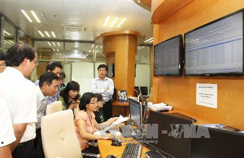 2017年1月全国筹资总额达10万亿越盾 ảnh 1