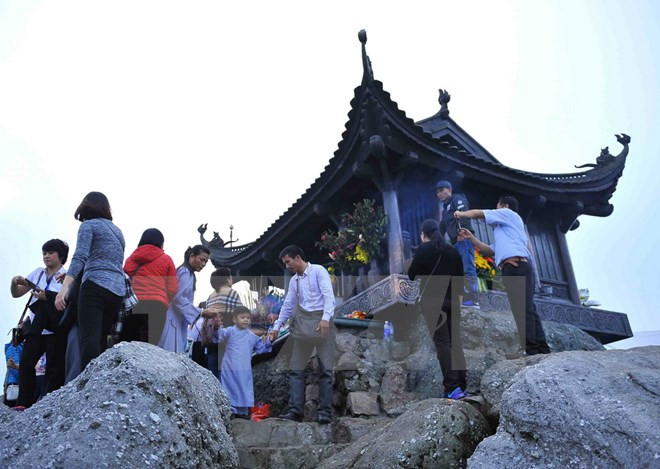 2017年安子春节庙会吸引四面八方游客赶庙会赏风景 ảnh 1 2017年安子春节庙会吸引四面八方游客赶庙会赏风景 ảnh 1