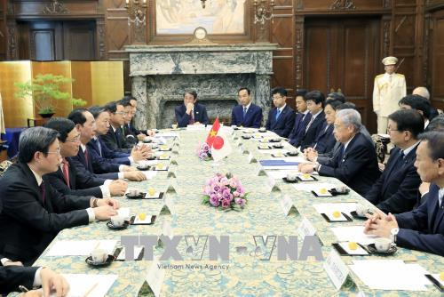 越南国家主席陈大光会见日本参议院议长 ảnh 1 越南国家主席陈大光会见日本参议院议长 ảnh 1