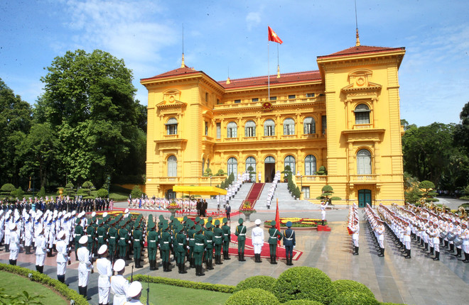 越南国家主席阮春福与夫人主持仪式欢迎老挝党中央总书记、国家主席访越 ảnh 1 越南国家主席阮春福与夫人主持仪式欢迎老挝党中央总书记、国家主席访越 ảnh 1