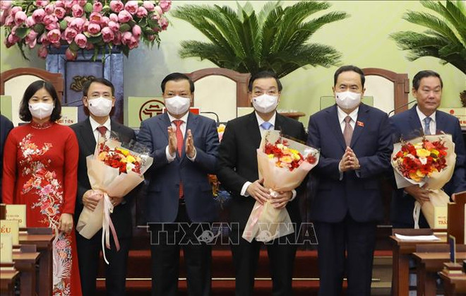 朱玉英和阮玉俊继续当选河内人民委员会主席和人民议会主席 ảnh 1 朱玉英和阮玉俊继续当选河内人民委员会主席和人民议会主席 ảnh 1