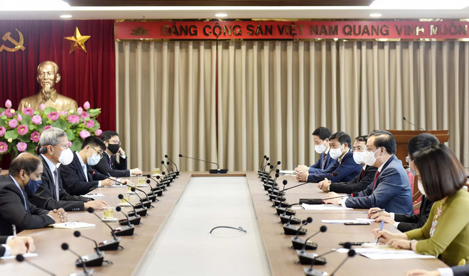 推动河内与新加坡合作关系日益深入且全面发展 ảnh 1 推动河内与新加坡合作关系日益深入且全面发展 ảnh 1