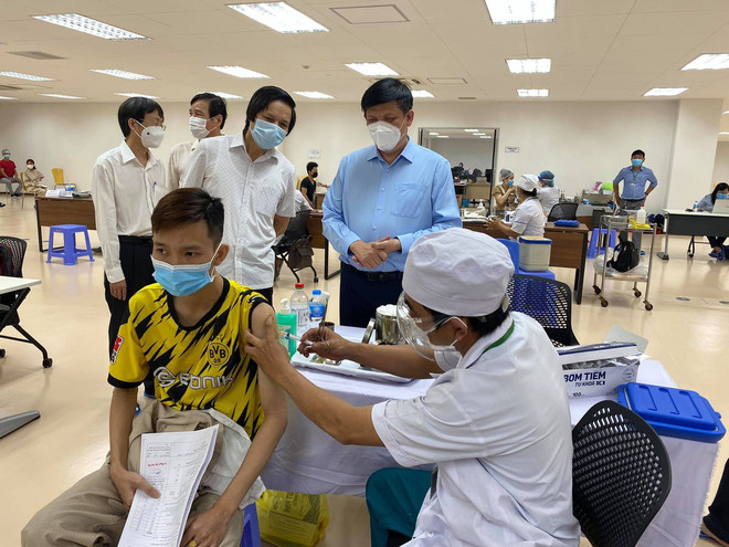 截至目前胡志明市新冠疫苗接种人数超过71万 ảnh 1 截至目前胡志明市新冠疫苗接种人数超过71万 ảnh 1