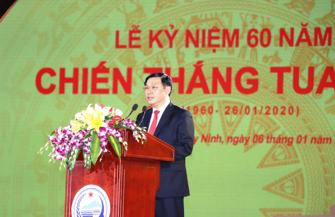 越南政府副总理王廷惠出席苏海战争胜利60周年纪念活动 ảnh 1 越南政府副总理王廷惠出席苏海战争胜利60周年纪念活动 ảnh 1