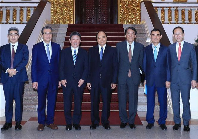 政府总理阮春福会见日本外务大臣茂木敏充 ảnh 3 政府总理阮春福会见日本外务大臣茂木敏充 ảnh 3