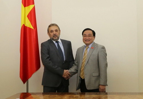 越南政府副总理黄忠海会见保加利亚客人 ảnh 1 越南政府副总理黄忠海会见保加利亚客人 ảnh 1