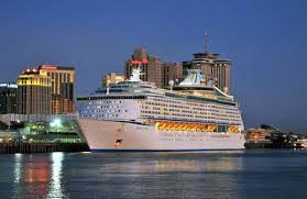 乘坐轮船入境越南游客量增长633.8% ảnh 1