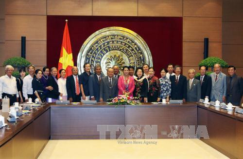 越南国会副主席阮氏金银会见西宁省历届国会代表团 ảnh 1 越南国会副主席阮氏金银会见西宁省历届国会代表团 ảnh 1