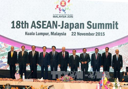 阮晋勇总理出席东盟与日本、东盟与韩国、东盟与联合国领导人峰会 ảnh 1 阮晋勇总理出席东盟与日本、东盟与韩国、东盟与联合国领导人峰会 ảnh 1